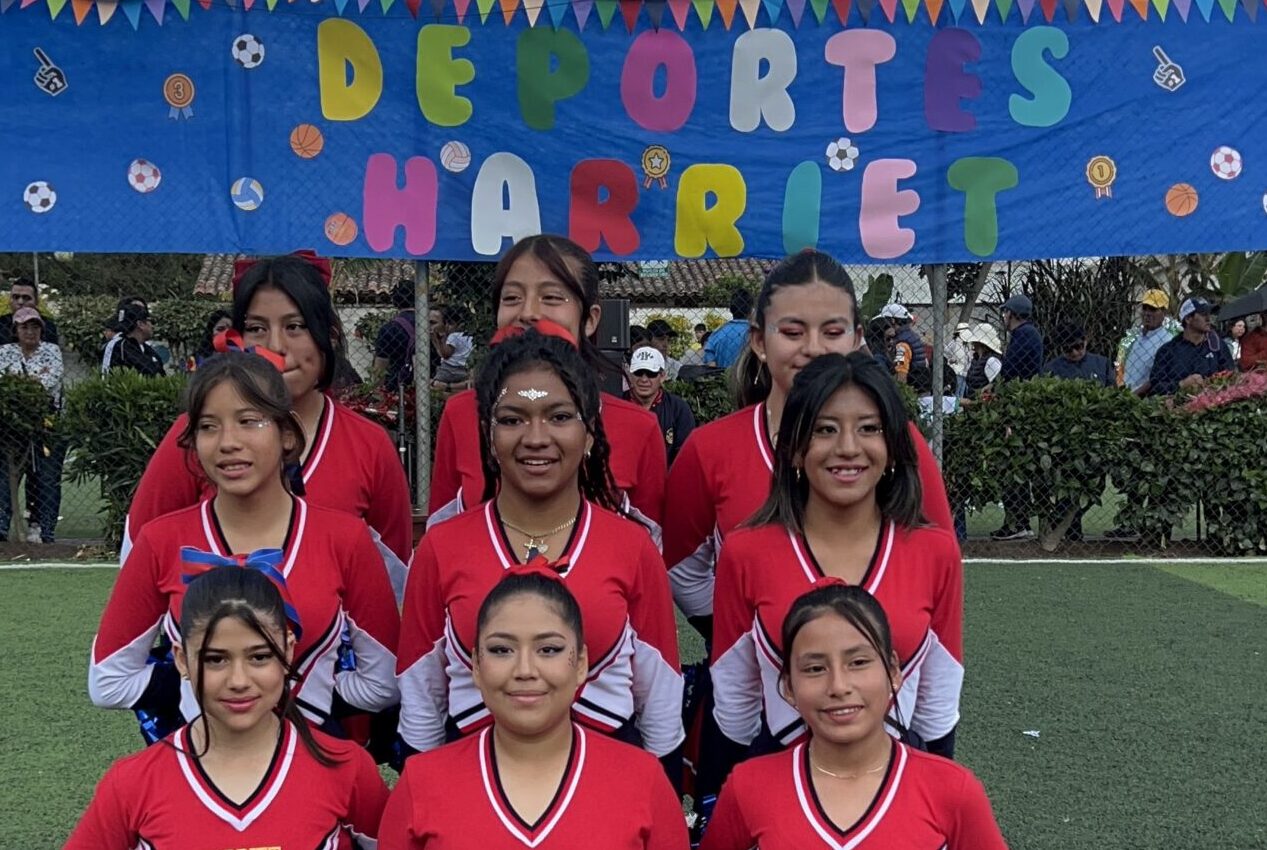 Deportes cheerleaders harriet puembo 2024